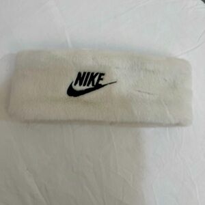 Nike fur headband